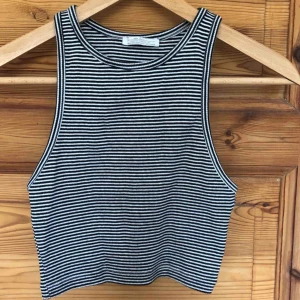  - Linne från Zara, knappt använt så i fint skick.