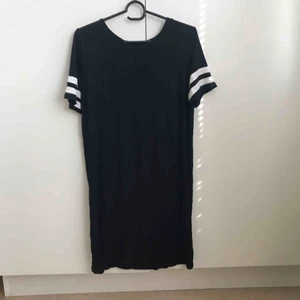  - Tshirt-klänning! Från forever 21 i storlek S