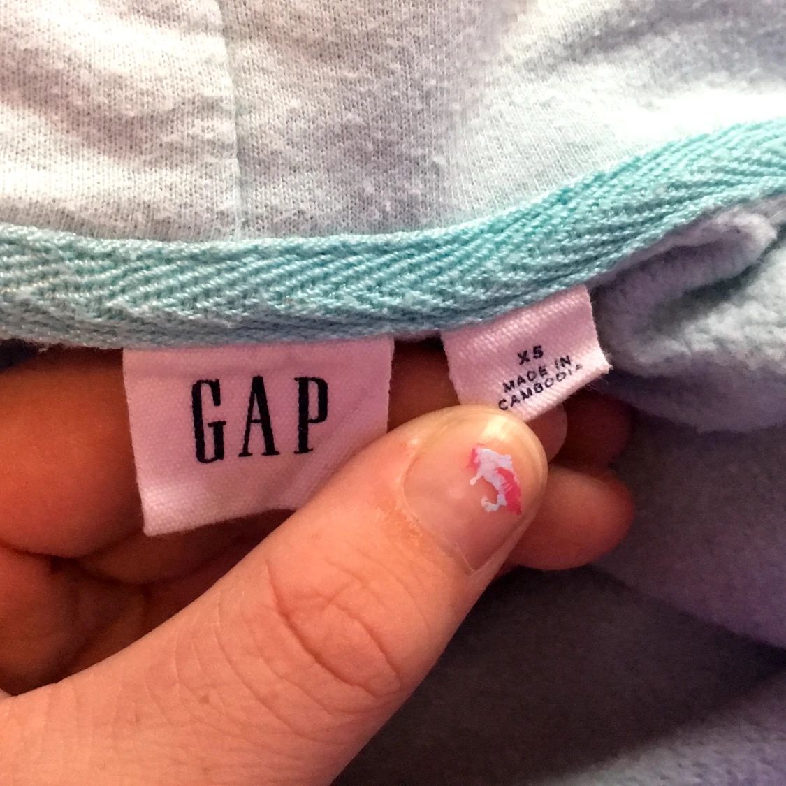 Ljusblå GAP hoddie 💙💘 - 90