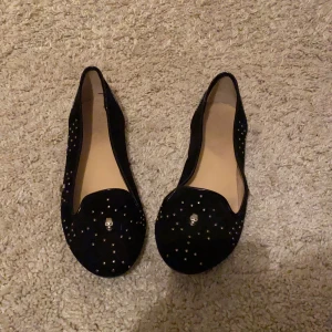 Skor - Coola skor i bra skick