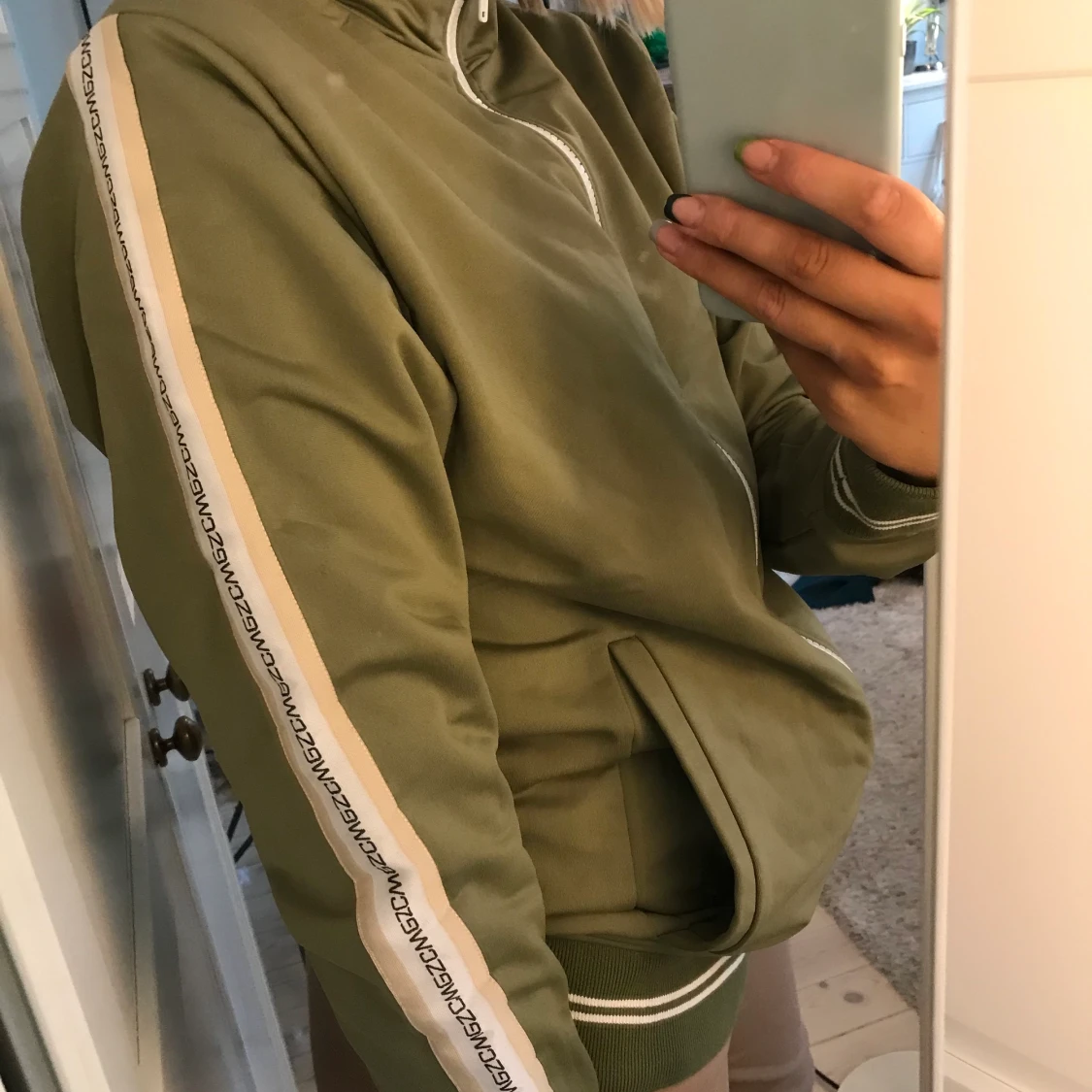 Zip-tröja från WESC - 90