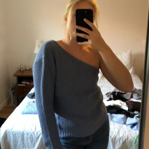 Stickad tröja  - Superfin och skön! Använd någon enstaka gång bara. 