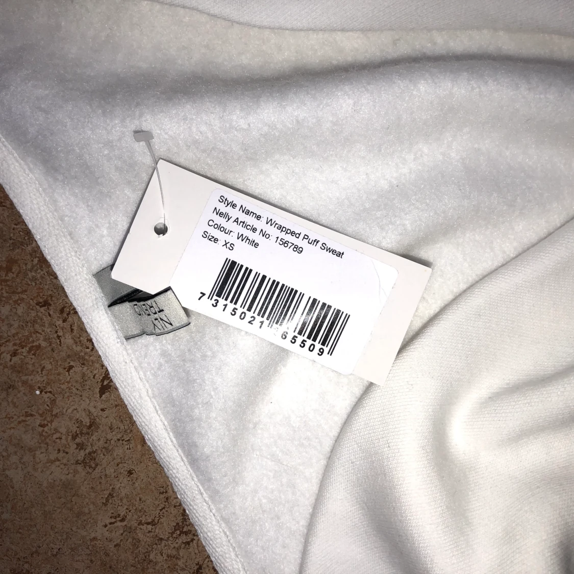 Tröja från Nelly - 90