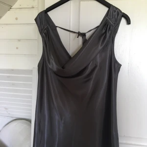 Linne  - Silkes linne, knappt använd💘💕💗💗💘