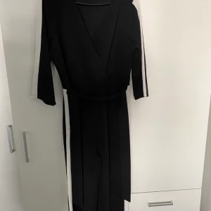 Jumpsuit - Lång och fin jumpsuit. 