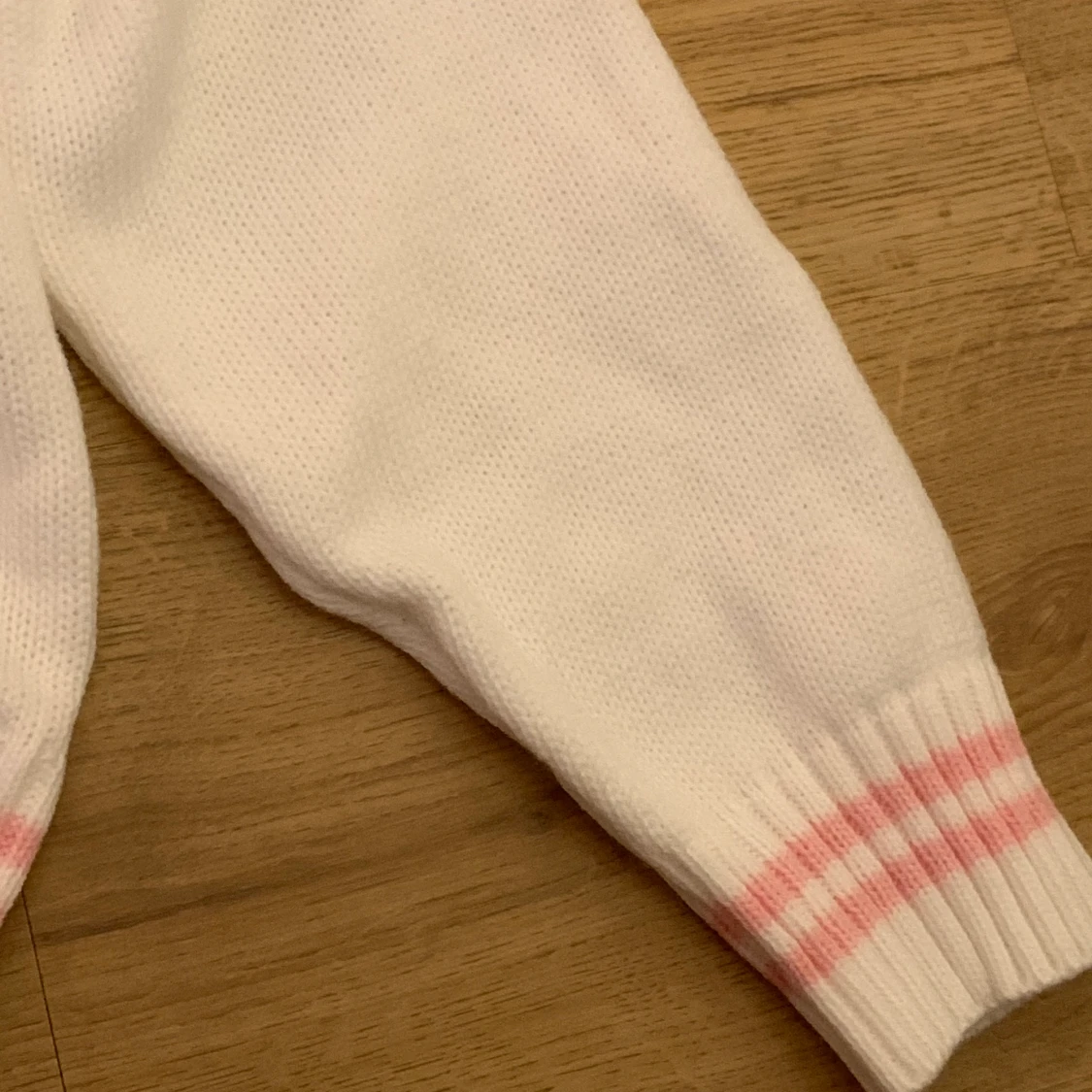 Strawberry Milk stickad tröja - 91