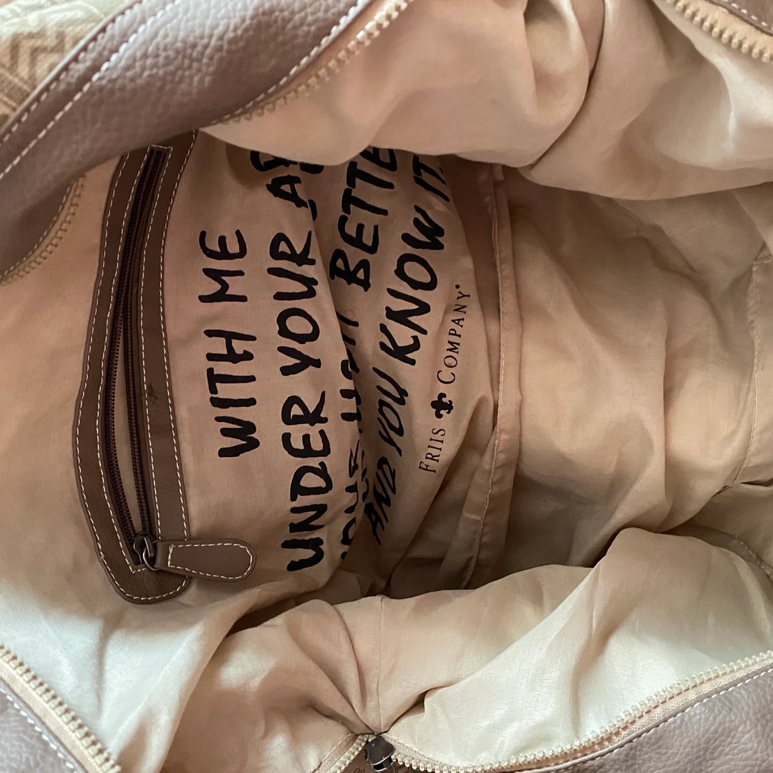 Resväska 🧳  - 91