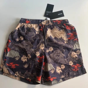 Weekday badbyxor - Badbyxor från Weekday i storlek S, aldrig använda eller testade då jag råkade få med två i min beställning-> alltså ett perfekt skick.