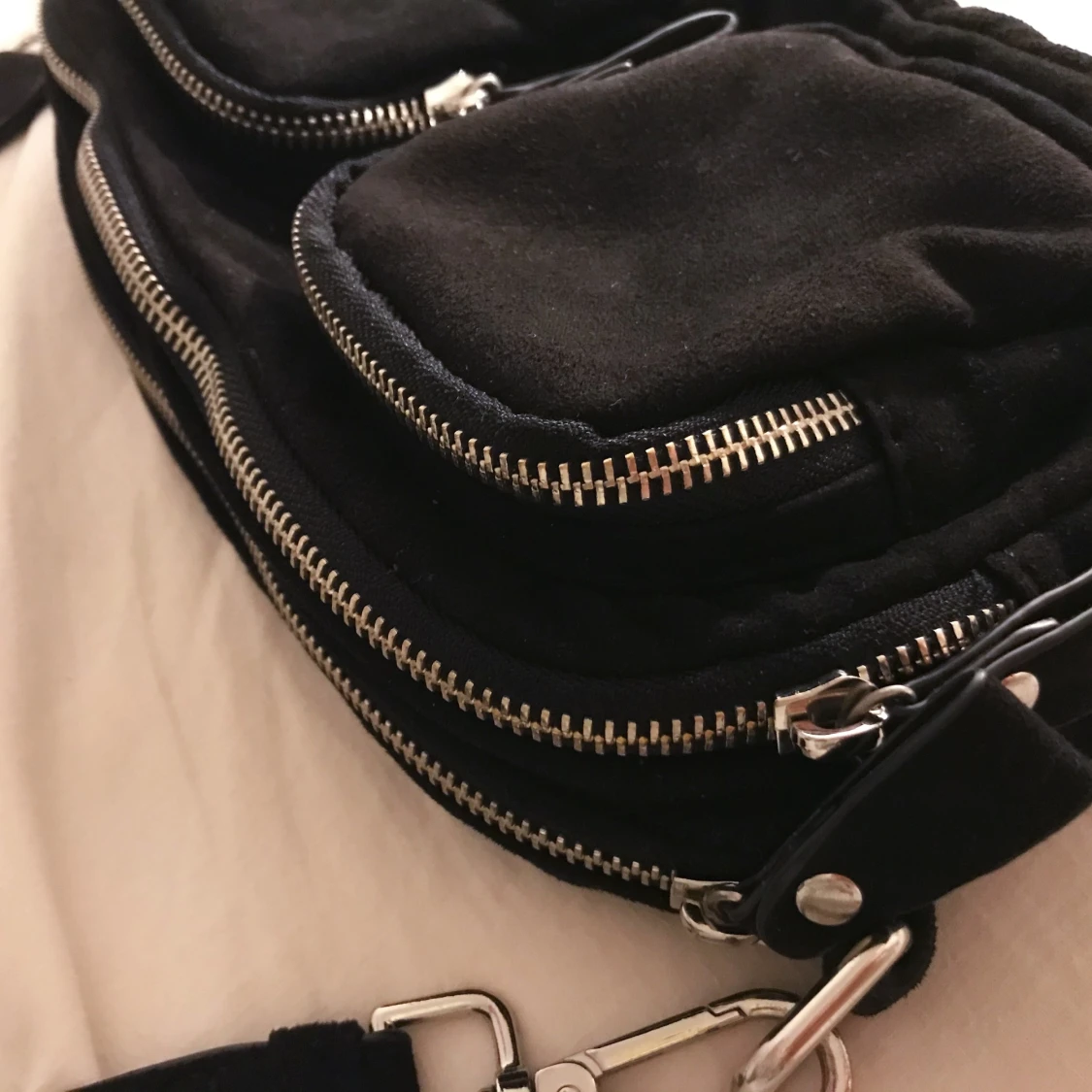 Svart handväska - 91