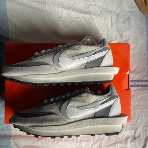Nike Sacai - Sacai nikes LD waffles, size 11/45eu, dswt helt nya, köpta på sneakersnstuff i sthlm
