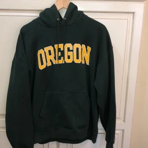 champion 90s - säljer en sån här pingla 💓🦋 rensar garderoben 