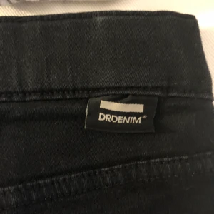 Dr.Denim Bootcut Jeans - Knappt använda Dr.Denim i populära bootcut modellen! Strl Xs/S
