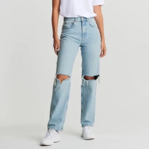 SÖKER!!!!!! - Söker dessa jeans från Gina tricot kollektionen tall storlek 34!!!!! Kanske går med på 500 för dom kostade 599 på nätet när dom är nya.