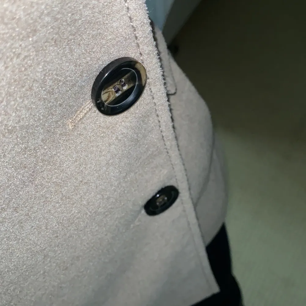 Beige jacka från HM passar en S/XS. Jackor.