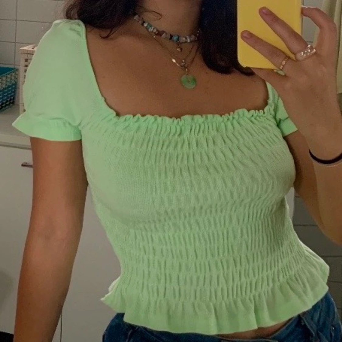 Mintgrön topp med puffärmar
