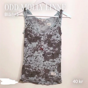 Odd Molly linne - Ett skönt icke åtsittande linne men som samtidigt inte hänger. Linnet är i gott skick utan några skavanker 🎀