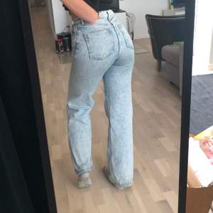 Super snygga monki jeans säljer pga dom är för stora på mig men jag är liten xs. Jag har ändå använt dom ett par gånger. 
