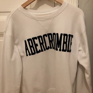 White Abercrombie Sweater - Very soft sweater