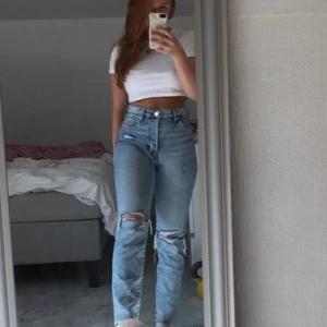 Jeans - Jeans från H&M i nyskick! Använda 2 gånger❤️