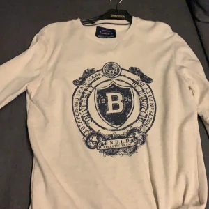 Bondelid tröja - Vit och mörklblå