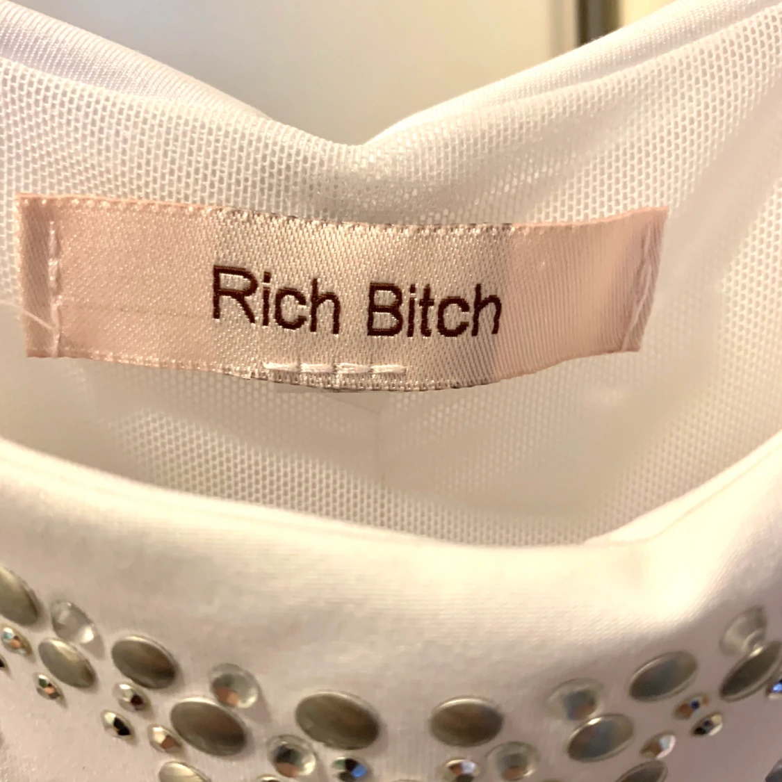 Vit klänning från bubbleroom - 91