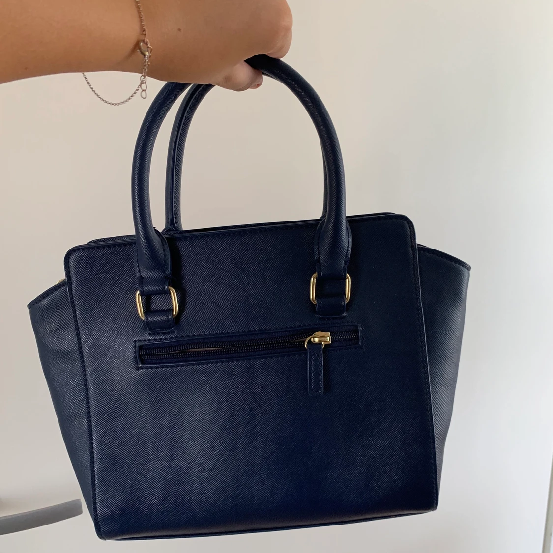 Snygg väska med en snygg färg