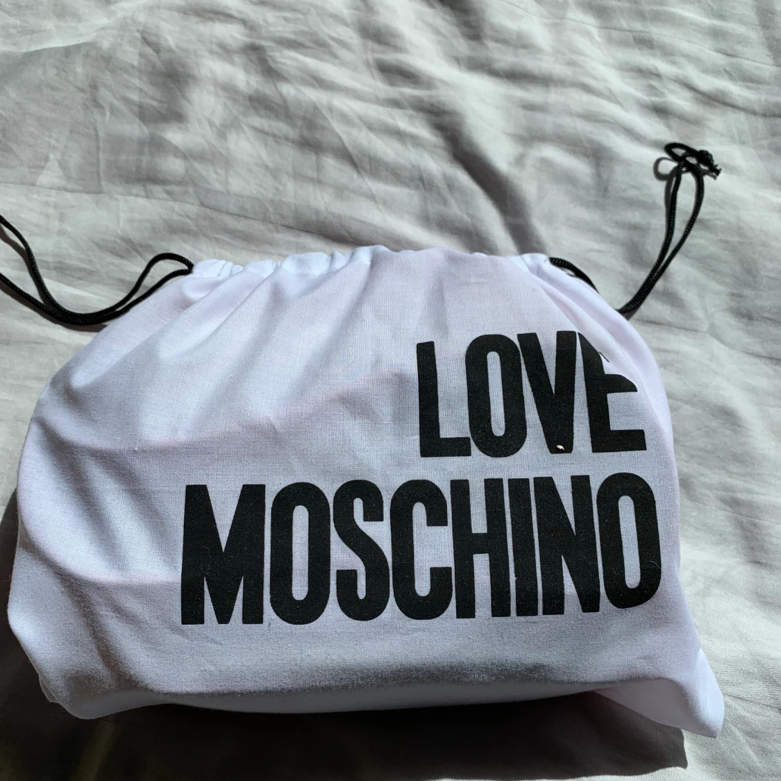 Moschino väska - 90