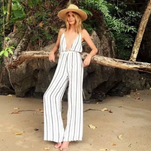  - Fin helt ny byxdress/jumpsuit i stl s-m/36   New jumpsuit, size s-m , 36-38