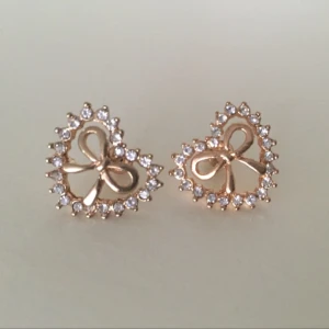  - Strass örhängen. Jättesöta!