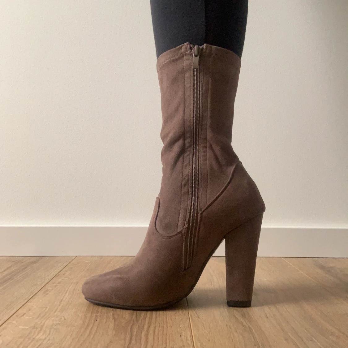 Beiga mocka imiterade boots  - 90