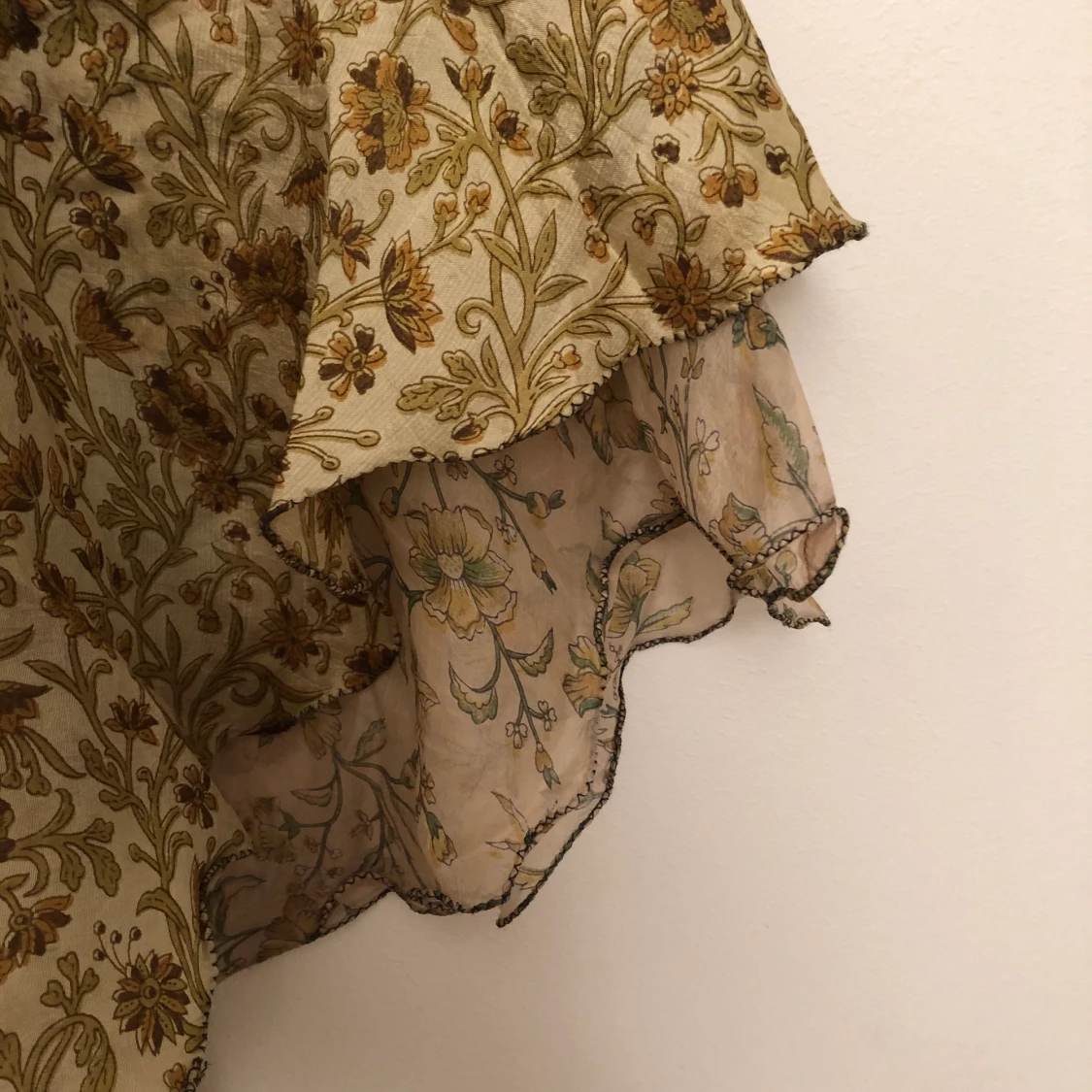 Silkig klänning - 91