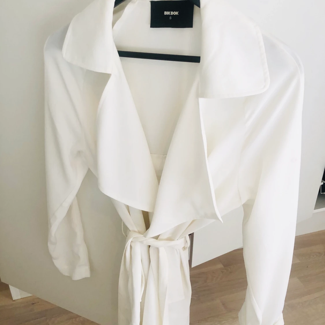 Tunn kappa från bikbok storlek:S