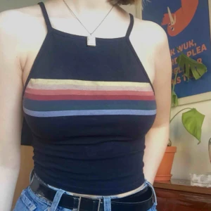  - Linne från pull&bear. Bra skick. Köpt i Spanien. Kan eventuellt mötas i Stockholm. Frakt tillkommer. Hör av dig om du har frågor! :)