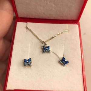  - Silverörhängen med matchande silverhalsband, kanske till någon lite yngre? Från guldfynd, aldrig använt. ÄNDRING 20/9! FRI FRAKT