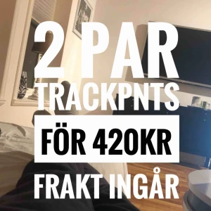  - Väldigt snygha trackpants från märket GRWTH snålt använda då dom är för långa för mig som är 170 Behov av pengar så säljer dom för 420 och jag bjuder på frakten