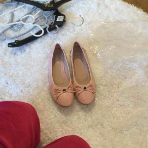  - Fina eleganta skor... köpte dem i Italien 