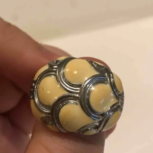  - Jätte fin ring. Inget saknas. Frakt 9kr.