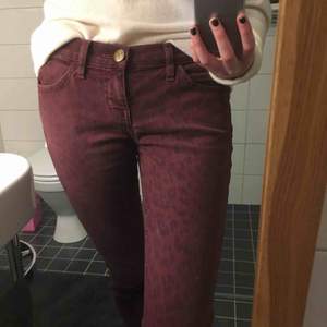 Lila Jeans med leopard mönster från current/Elliot  orginal pris 2200 kr