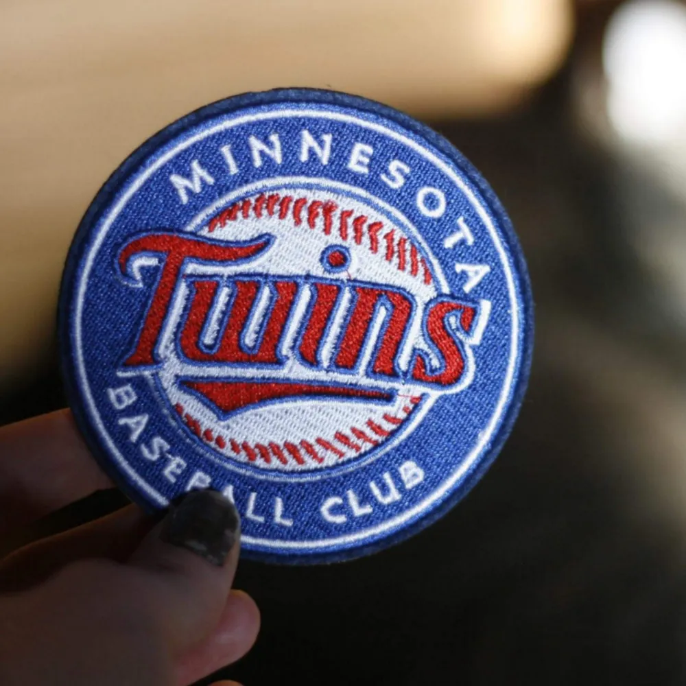 Minnesota TWINS baseball club tygmärke. Går att stryka eller sy på tyg. 39 kr INKL FRAKT! . Övrigt.