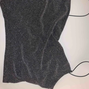  - Festtopp från hm i jätte bra skick