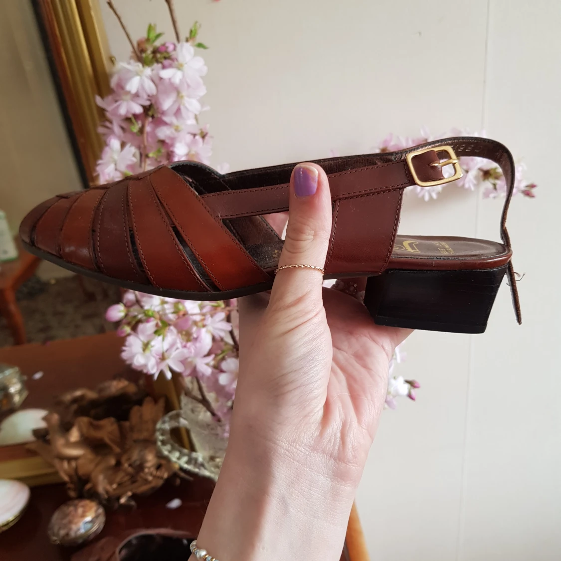 superfina läderskor med klack - 91