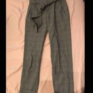  - Använt ett få tal gånger. Köpt från Zara storlek S.