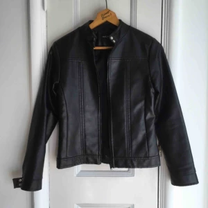  - Sommar jacka stl.(10) 36