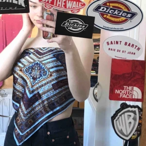  - Köpt i Italien förra sommaren, super fint material, unik😍 Frakt tillkommer, betalning sker via swish💕 bara att skicka ett meddelande vid frågor/om du vill ha fler bilder mm🥳 går alltid att pruta 