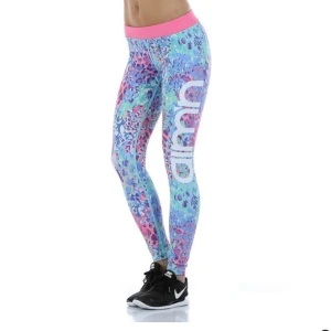 Aimn träningstights - Jättefina tights som inte kommit till användning och har används 2-3 gånger. Lånade bilder men kan skicka andra vid förfrågan. Frakt tillkommer på 44kr💜