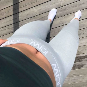  - Tights från ICANIWILL! Endast prövade, så i nyskick😍 Storlek S. Frakt 44kr tillkommer☺️