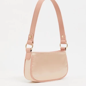 Väska - Skitsöt väska! Nyskick.  