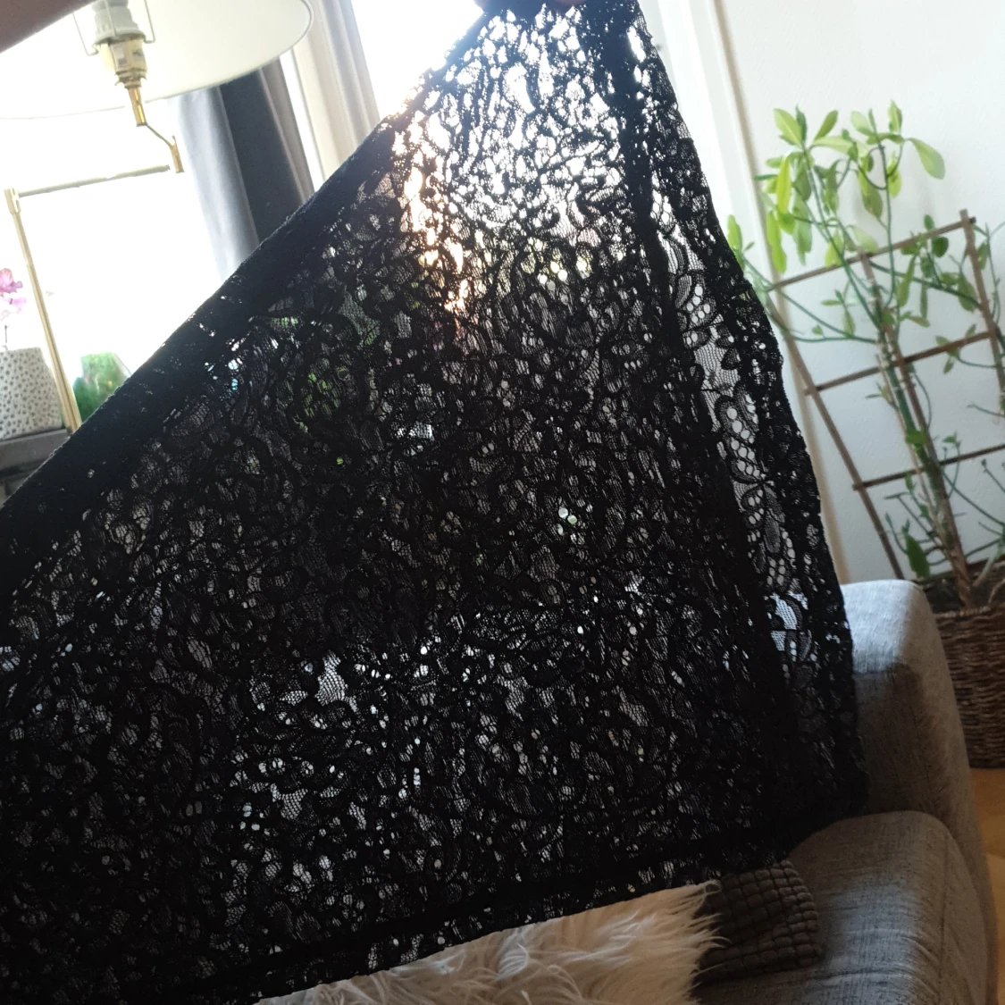 Byxor spets från Gina Tricot - 90