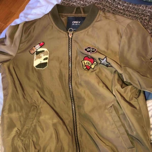  - Bomber jacka i bra skick