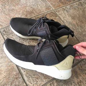  - Endast använda inomhus. Kan frakta för 63kr